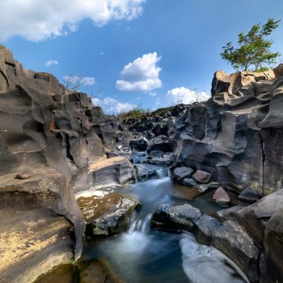 Trilhas e cachoeiras imperdíveis na Chapada dos Veadeiros: dicas de trilhas para explorar o destino